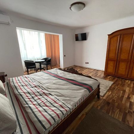 M & I Apartment 3 เตอร์กู-มูเรช ภายนอก รูปภาพ