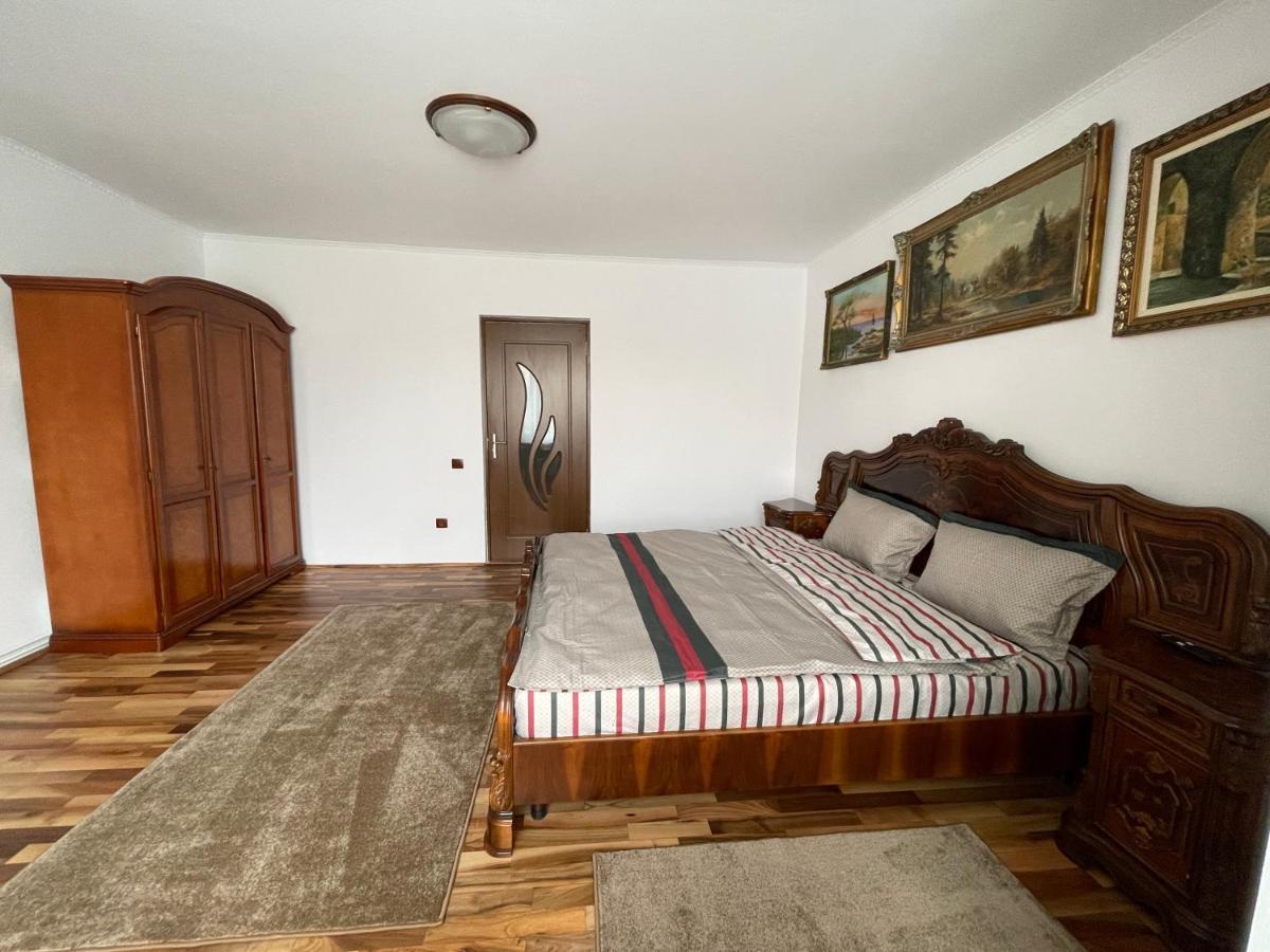 M & I Apartment 3 เตอร์กู-มูเรช ภายนอก รูปภาพ